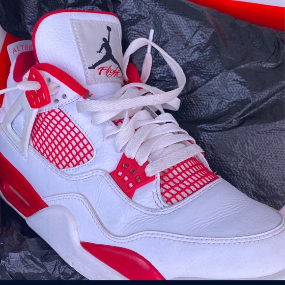 Jordan 4 alternate - Picture 2 of 5